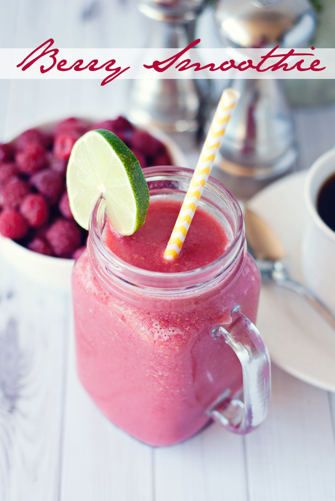 Get healthy this year with this simple and delicious berry smoothie!