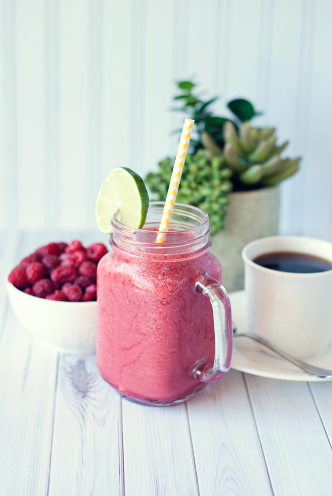 Get healthy in the New Year with this simple and delicious berry smoothie!