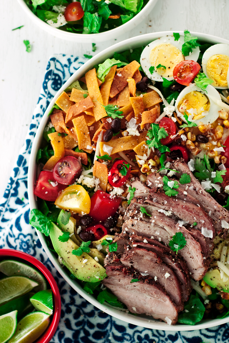 This Mexican Cobb Salad is so easy it'll blow your mind! Bring on the flavor, and don't skimp on the spice! | asimplepantry.com