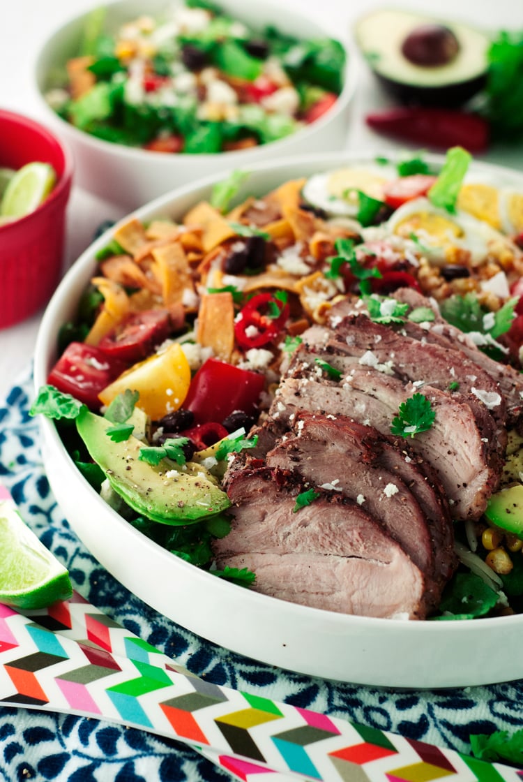 This Mexican Cobb Salad is so easy it'll blow your mind! Bring on the flavor, and don't skimp on the spice! | asimplepantry.com
