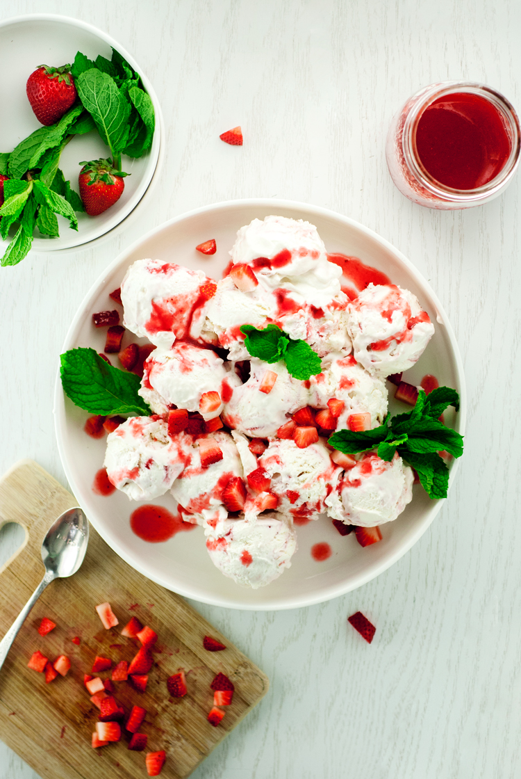 Strawberries and Cream Homemade Ice Cream Recipe • A ...
