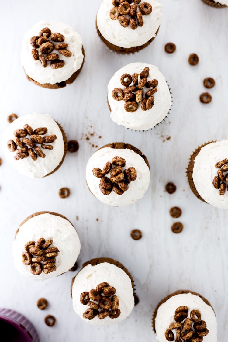 You know you want some of this Chocolate Churro Cupcake goodness! Topped with a Cinnamon Buttercream, this decadently delicious treat begs to be eaten! | asimplepantry.com