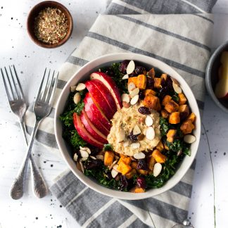 If you're in need of a hummus recipe easy enough to whip together in 30 minutes, then look no further than this amazing Winter Hummus Bowl with roasted sweet potatoes, apples, and kale. | asimplepantry.com