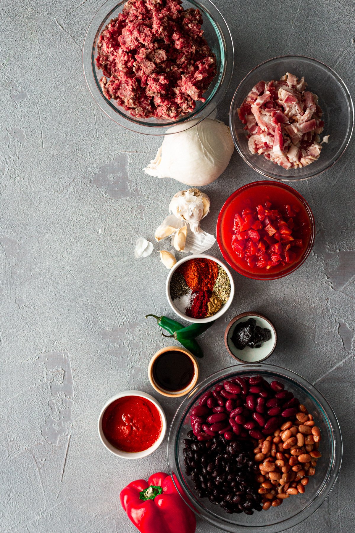 individual ingredients for the best chili recipe ever